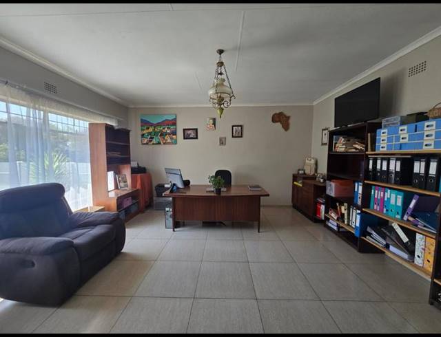 3 BEDROOM HOUSE FOR SALE IN HELIKONPARK